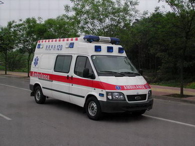 舞钢市救护车护送